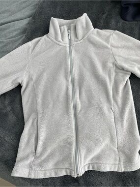Light grey Uniqlo fleece